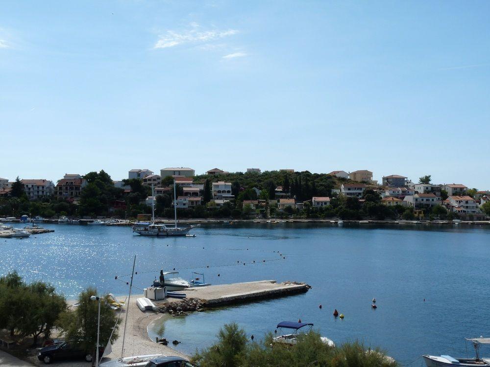 Villa Mediterana Seget Vranjica Extérieur photo