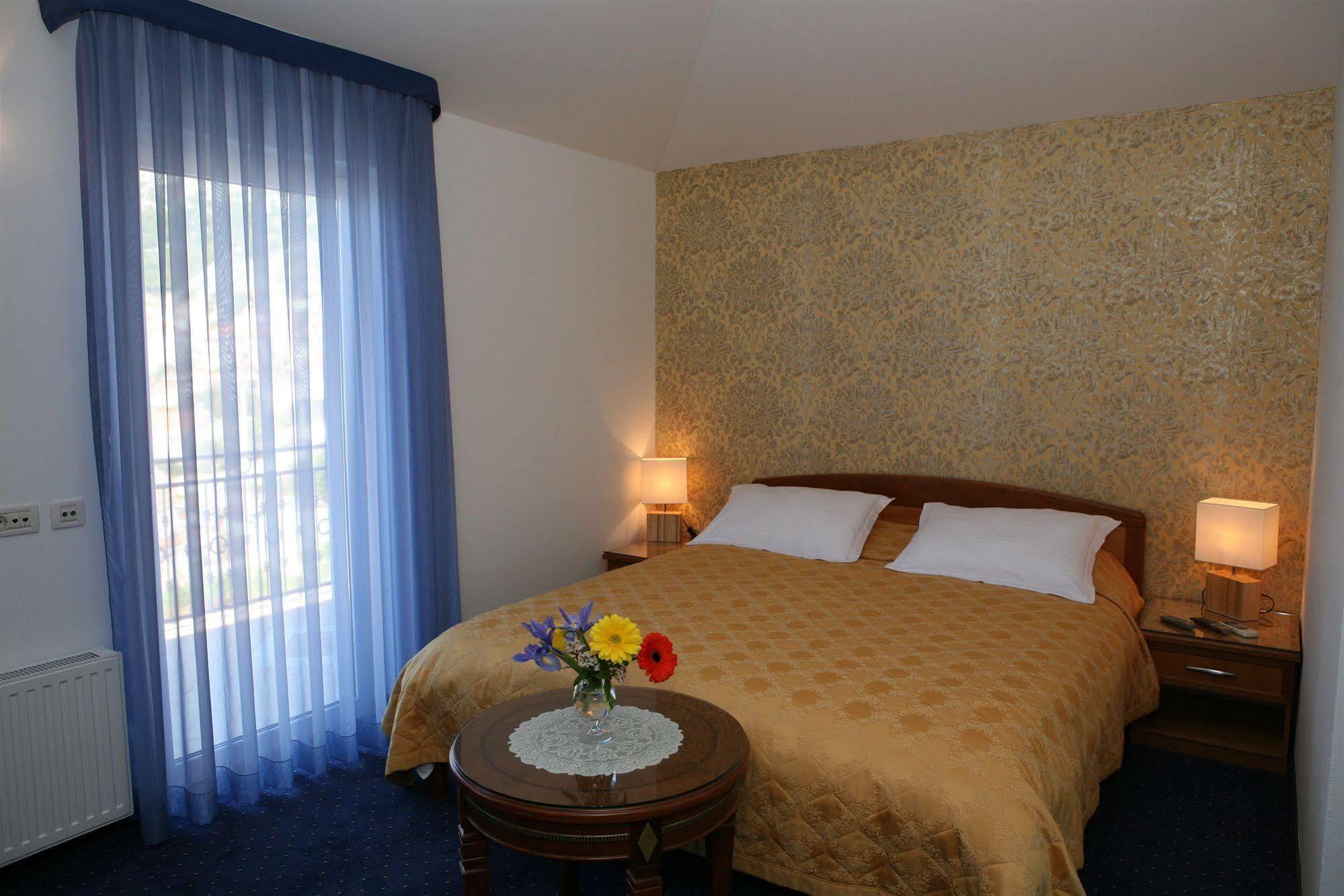 Villa Mediterana Seget Vranjica Extérieur photo