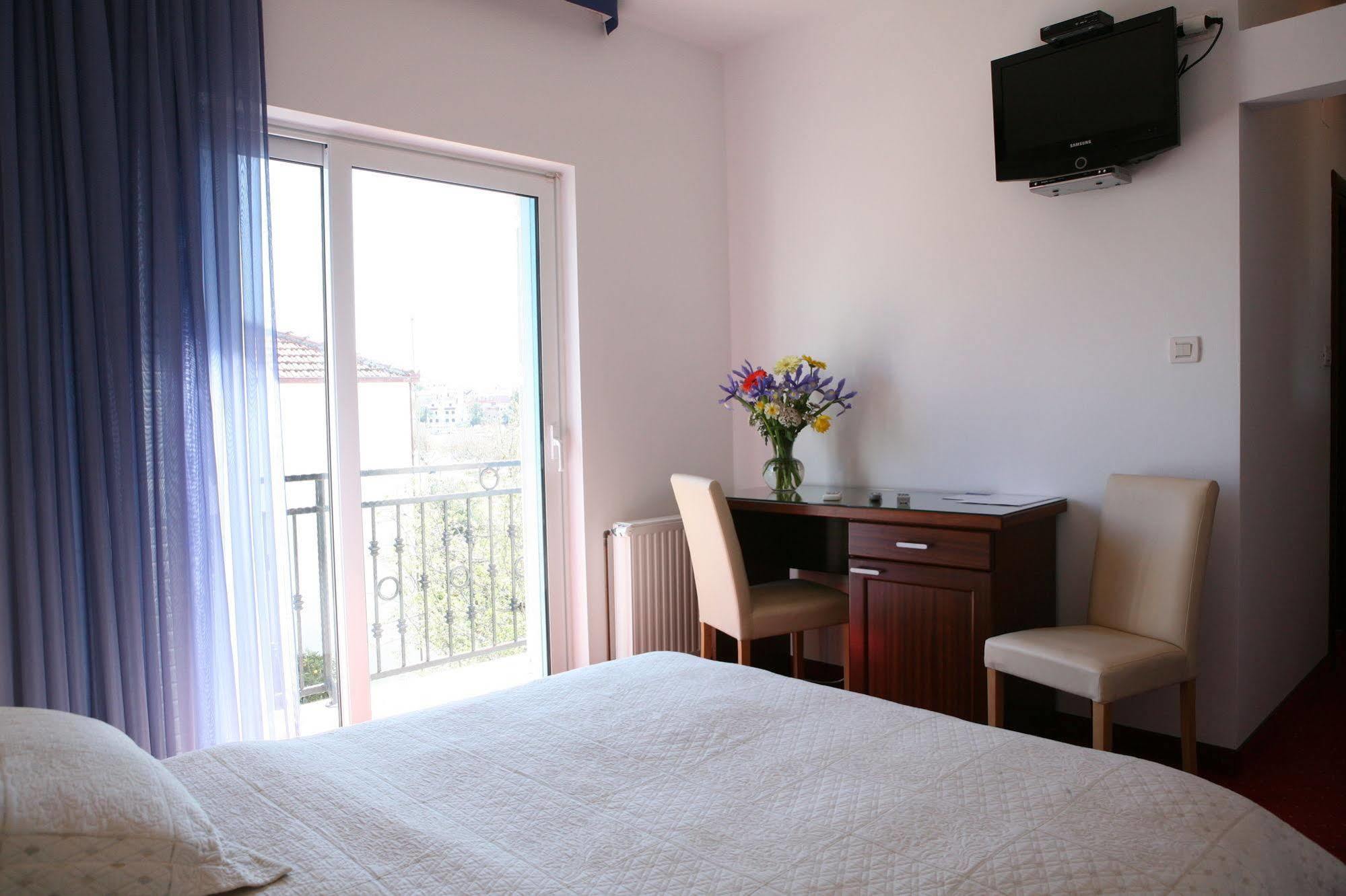 Villa Mediterana Seget Vranjica Extérieur photo