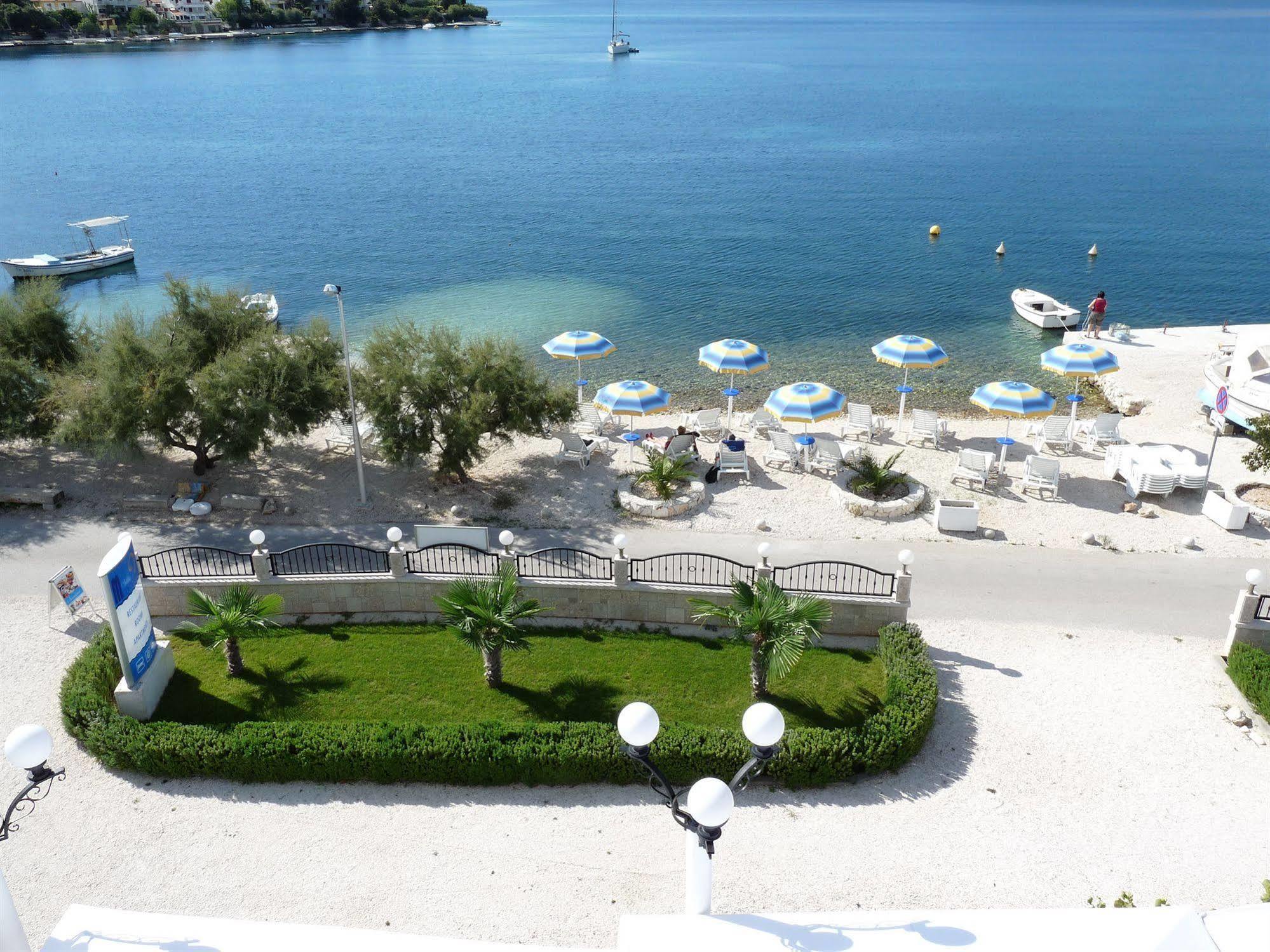 Villa Mediterana Seget Vranjica Extérieur photo