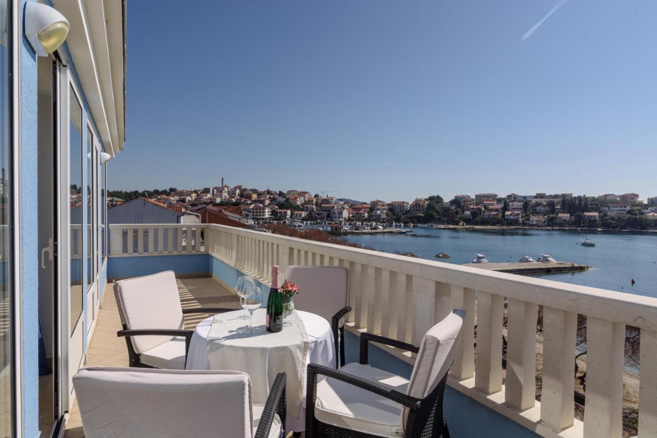 Villa Mediterana Seget Vranjica Extérieur photo